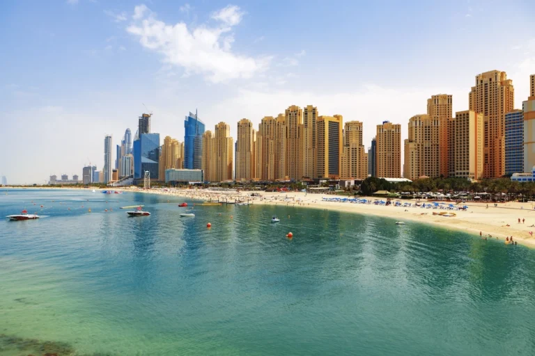 panorama-of-the-beach-at-jumeirah-beach-residence